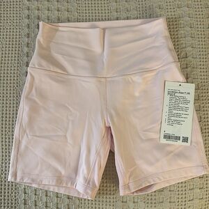 nwt lululemon align high rise 6” short, strawberry milkshake, size 6